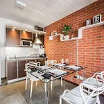 Bright Loft With Balcony Overlooking The Square