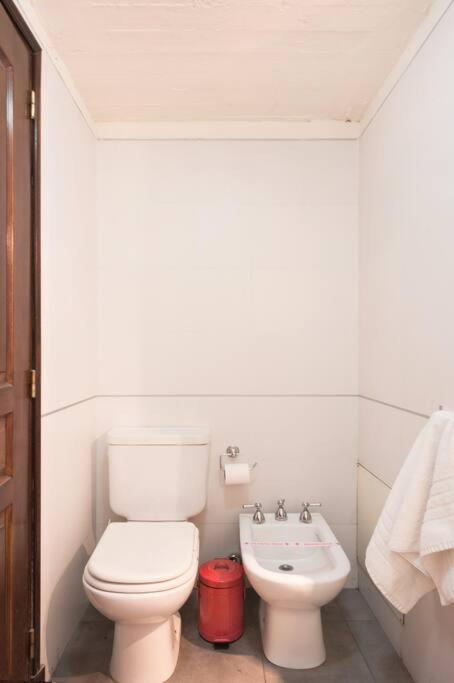 Apartamento Bright Loft With Balcony Overlooking The Square