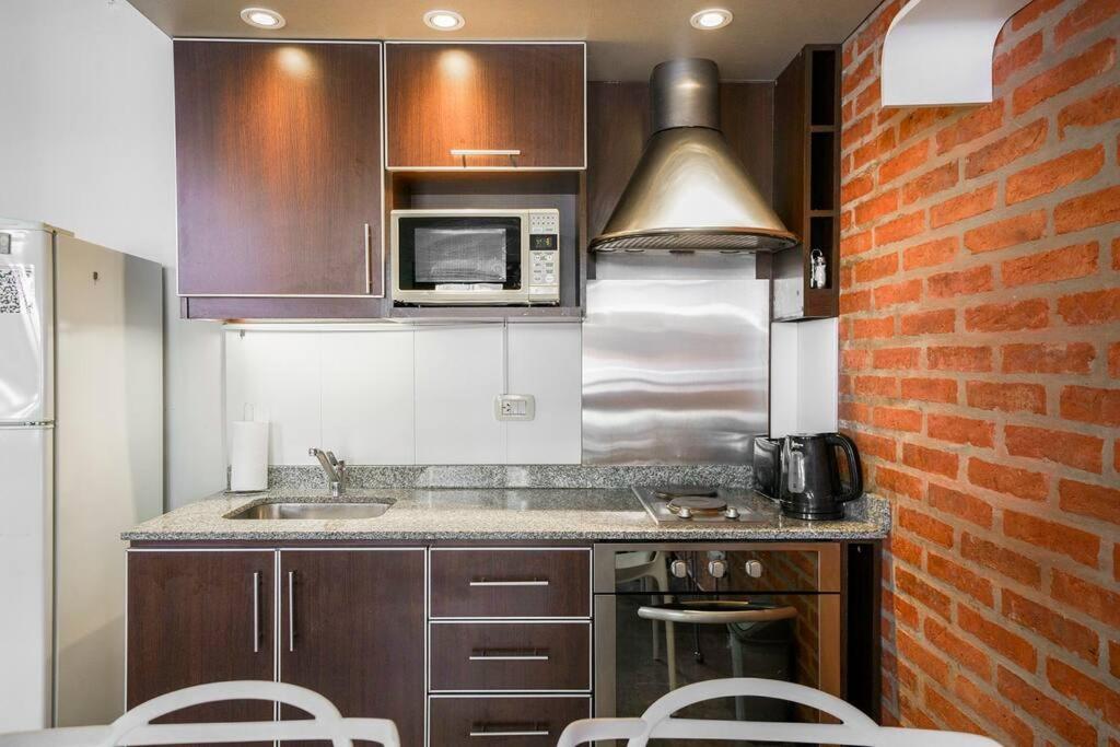 Bright Loft With Balcony Overlooking The Square Apartamento Ciudad Autónoma de Buenos Aires